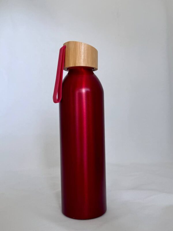 Borraccia con tracolla in silicone 600 ml - immagine 6